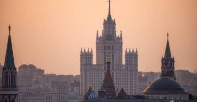 Песков заявил, что военные учения в России не являются вопросом двусторонних отношений РФ и США