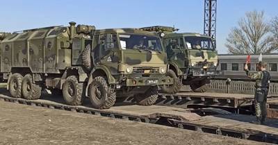 В России заявили об отводе своих войск от границ с Украиной (ВИДЕО)