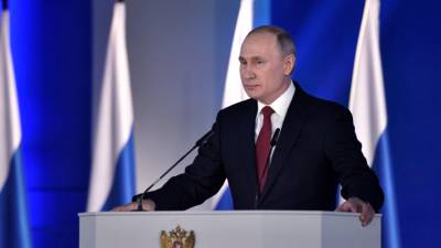 Президент России объявил все дни с 1 по 11 мая выходными