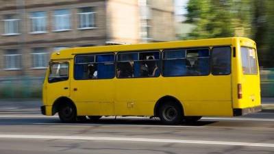 В Киеве будут выбирать перевозчиков, чьи маршрутки будут обслуживать пассажиров