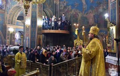 В Киеве утвердили особые условия для церковных служб к Пасхе