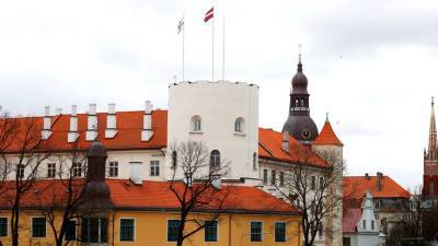 Латвия и Литва объявили о высылке нескольких российских дипломатов
