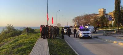 Полиция в Севастополе не дала коммунистам протестовать против...