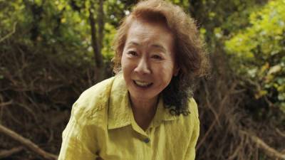 Чувствую, что соревнуюсь за свою страну, – 73-летняя Юн Ю Джун о стрессе перед Оскаром