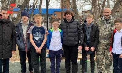 Тобольский мэр Афанасьев предложил школьникам подтянуться 50 раз ради новой площадки