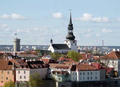 Страны Балтии выдворяют российских дипломатов, последовав призыву Чехии
