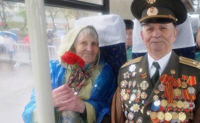 Ветеранам предоставят бесплатный проезд на майские праздники в Петербурге