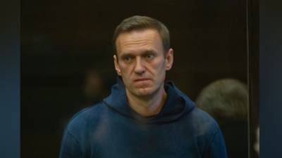 Навальный заявил о выходе из голодовки из-за ухудшения здоровья