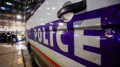 Пострадавшая при нападении под Парижем сотрудница полиции скончалась
