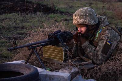 Каратели продолжают обстреливать ДНР из различных видов оружия
