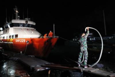 Поиск пропавшей индонезийской субмарины. Времени осталось мало