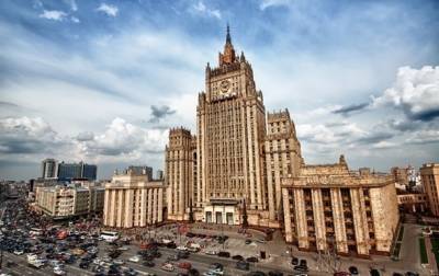 В МИД РФ угрожают выслать дипломатов стран Прибалтики