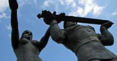 Снос Монумента Славы во Львове оказалось сверхсложным делом