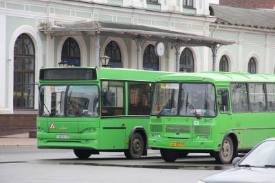 Несколько псковских автобусов изменят схему движения 24 апреля