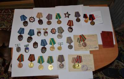 Житель Алтайского края хотел продать за рубеж награды времен Великой Отечественной войны