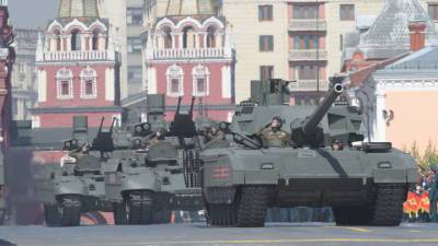 В Москву перебрасывают 300 боевых машин