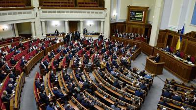 На Украине призвали лишать депутатов мандата за разговоры на русском языке