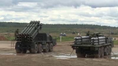 Евросоюз об отводе российских войск от границ Украины: "Мы будем пристально отслеживать"