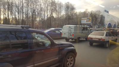 Семибалльные пробки сковали Нижний Новгород