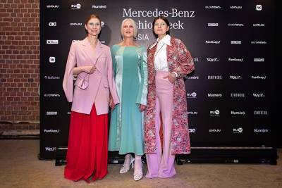 Участницы проекта «Московское долголетие» вышли на подиум Недели моды Mercedes-Benz Fashion Week Russia