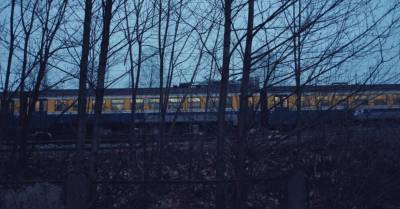 Заболевший Covid-19 пассажир ехал на поезде из Цесиса до Земитаны