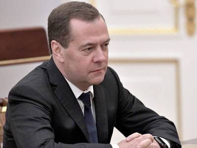 Журналисты нашли в колонке Медведева, посвященной отношениям РФ и США, фейковую цитату