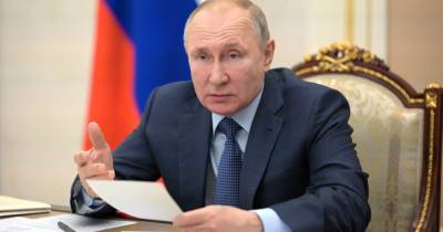 Путин ввел санкции против дипломатических посольств “недружественных” стран