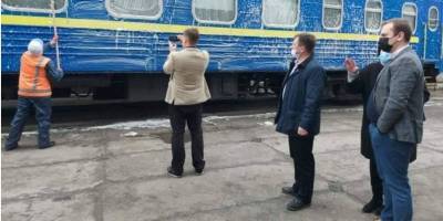 Датчанина из поезда Измаил — Киев пригласили в депо Укрзализныци и у него на глаза помыли вагон