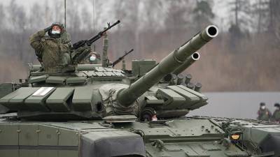 Военная техника выехала в Москву для подготовки к параду Победы