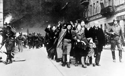 Историк о восстании в Варшавском гетто: лучше погибнуть в бою, чем дать себя гнать, как скот на убой (Polskie Radio, Польша)