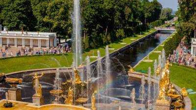 В Петергофе открывается летний сезон фонтанов