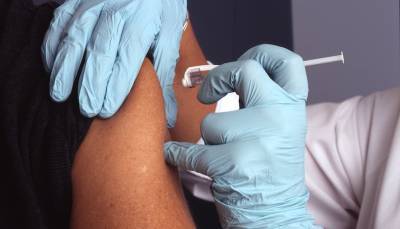 Комитет CDC порекомендовал возобновить использование вакцины Johnson & Johnson