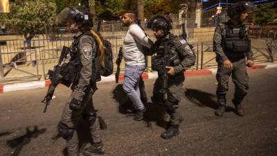 В Израиле после беспорядков началось военное противостояние