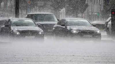 В Москве ожидаются рекордные осадки, похолодание и снег