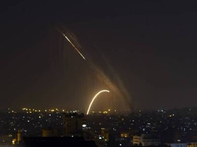 Ракетный обстрел: палестинцы из сектора Газа выпустили 18 ракет по Израилю