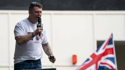 Томі Робінсон, британський ультраправий активіст, розраховує на підтримку Москви після поразки Трампа