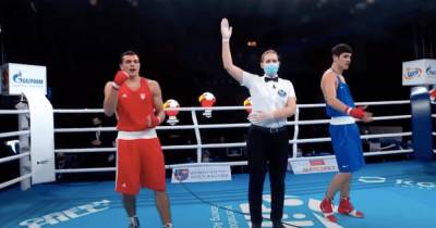 Переломил ход боя: украинский юниор одолел россиянина в финале чемпионата мира по боксу (видео)