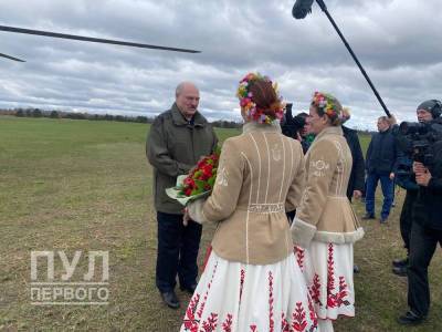 Лукашенко поехал в чернобыльскую зону — посещает Полесский радиационно-экологический заповедник