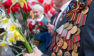 Российским ветеранам ко Дню Победы выплатят по 10 тысяч рублей