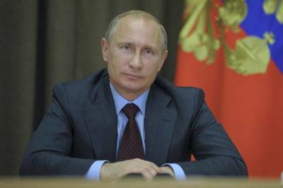 Путин своим указом установил нерабочие дни с 4 по 7 мая 2021 года
