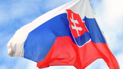 Словакия высылает российских дипломатов не только из-за Чехии