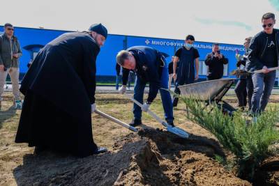 В Астрахани предложили идею высаживать дерево в честь рожденного ребенка