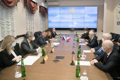 Губернатор Бочаров провел встречу с президентом Франко-российской ТПП