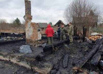Мать уехала на электричке: на пожаре в Пермском крае погибли четверо малышей
