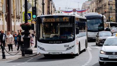 Коммерческие маршрутки в Петербурге заменят социальными автобусными линиями