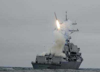 Ресурс topwar.ru: эсминцы США Donald Cook и Roosevelt могут ударить ракетами Tomahawk по войскам ДНР и ЛНР