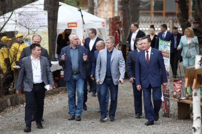ВРИО губернатора Алексей Русских посетил всероссийский съезд садоводов в Ульяновске