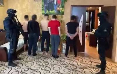 На Черкасщине "блогеры на евробляхах" устроили стрельбу ради видео: их задерживал спецназ