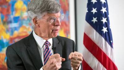 Экс-посол США на Украине назвал санкции болезненными для России
