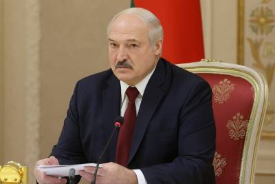 Лукашенко заявил, что с Путиным не обсуждалось строительство военных баз в Белоруссии
